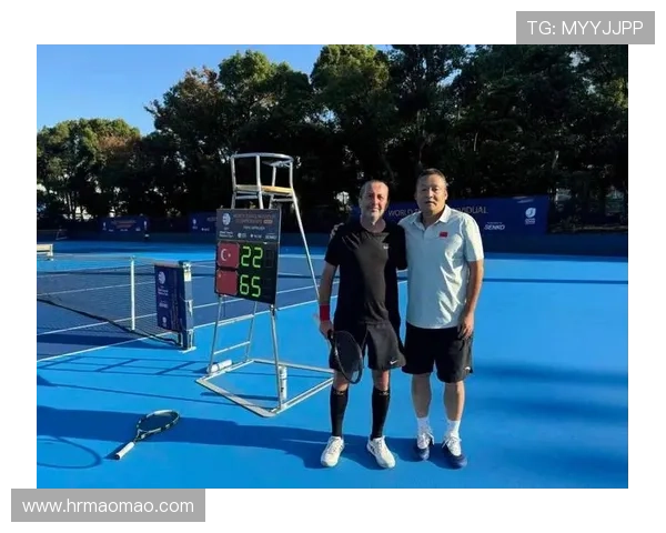 上海网球队实力揭秘：网球巨献背后的训练与团队精神