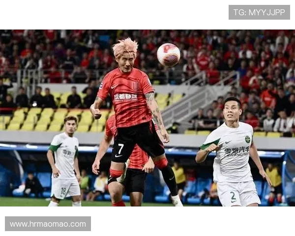 不系鞋带的足球明星们如何在赛场上展现独特风采与个人魅力