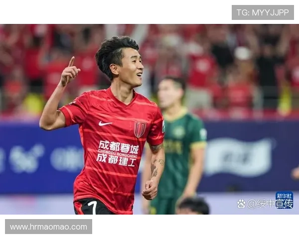 全国锦标赛回顾成都足球队展现出惊人速度与团队配合的精彩表现