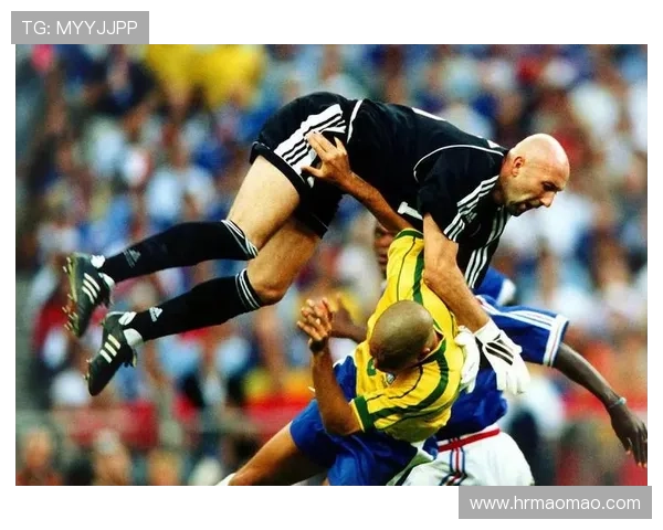 全球足球明星名单及其精彩瞬间的汇总展示 全球足球明星名单及其精彩瞬间的汇总展示