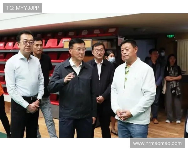 对话杨军：回顾乒乓球生涯的辉煌与挑战与未来展望