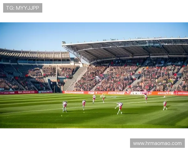 帅气足球明星壁纸精选让你随时感受运动激情与青春活力